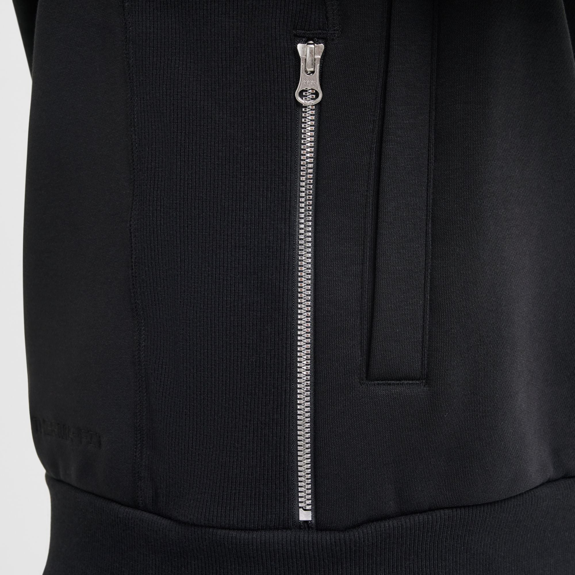 LeBron Men's Standard Issue Therma-Fit Basketball Jacket