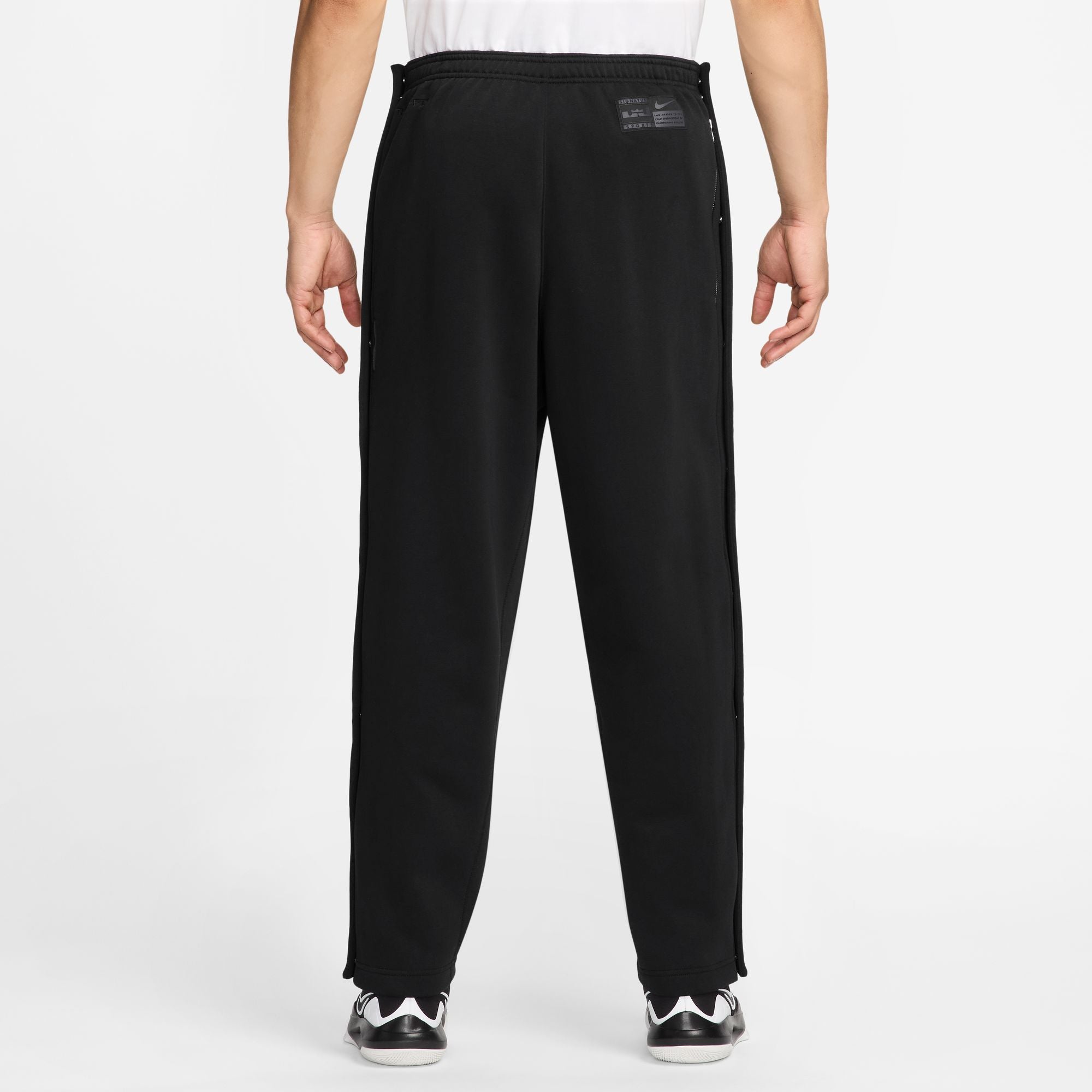 LeBron Men's Standard Issue Therma-FIT Basketball Pants
