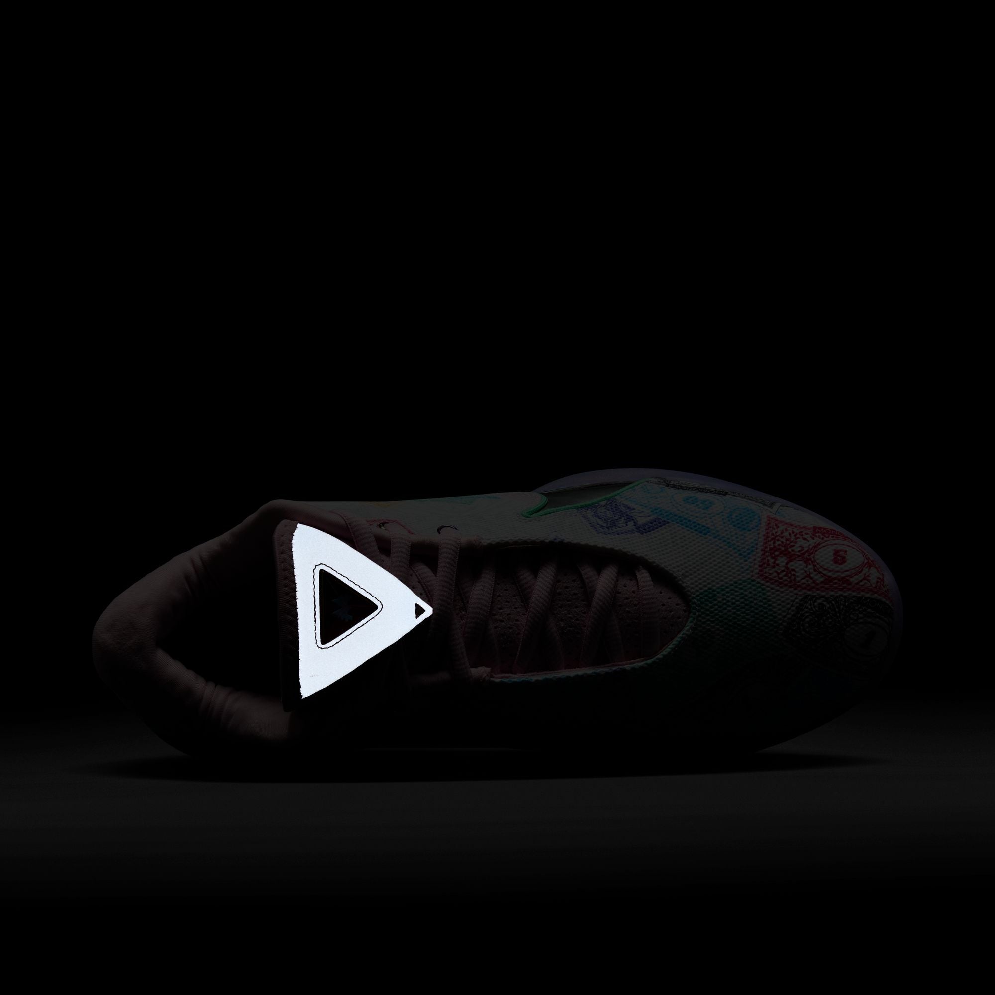 LEBRON XXII: Currency