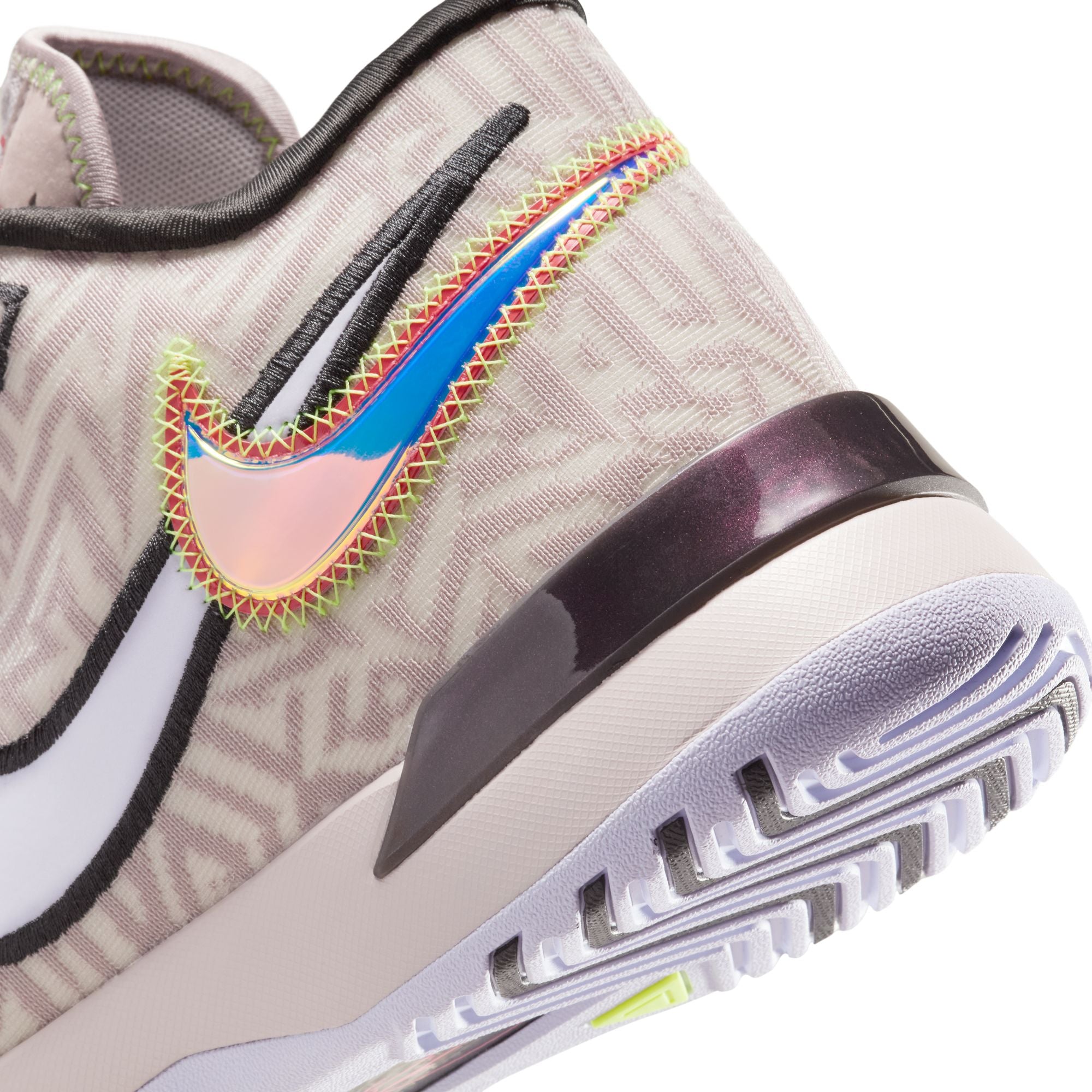 Nike Zoom LeBron NXXT Genisus: Platinum Violet