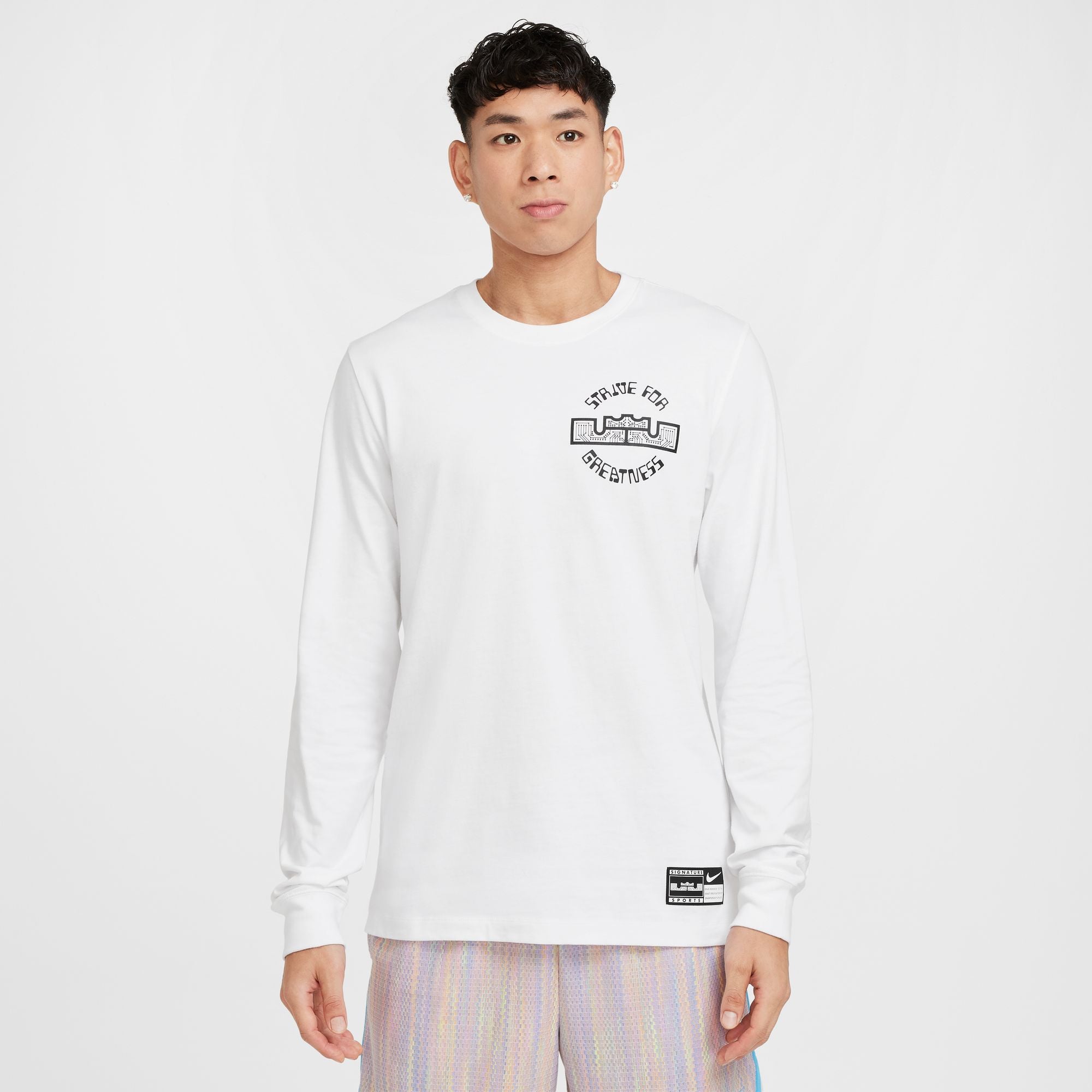 LeBron Max 90 Long-Sleeve Basketball T-Shirt (White)