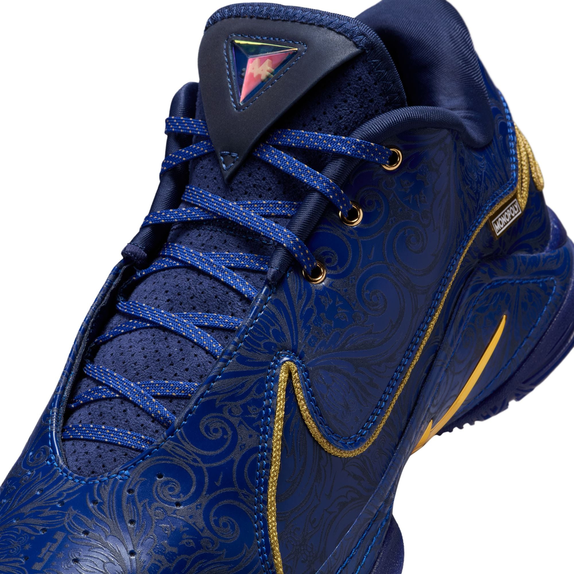 LeBron XXII: Token