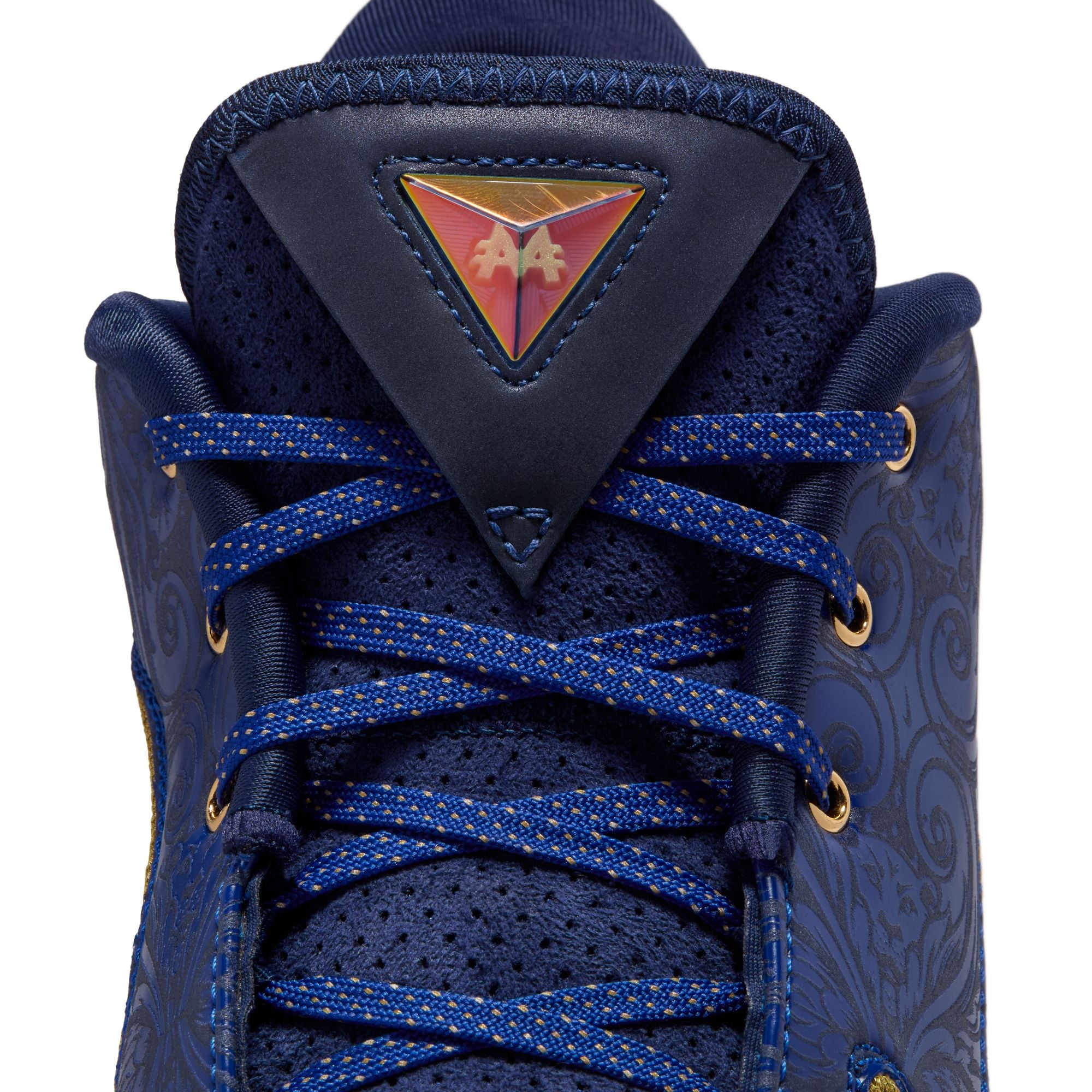 LeBron XXII: Token