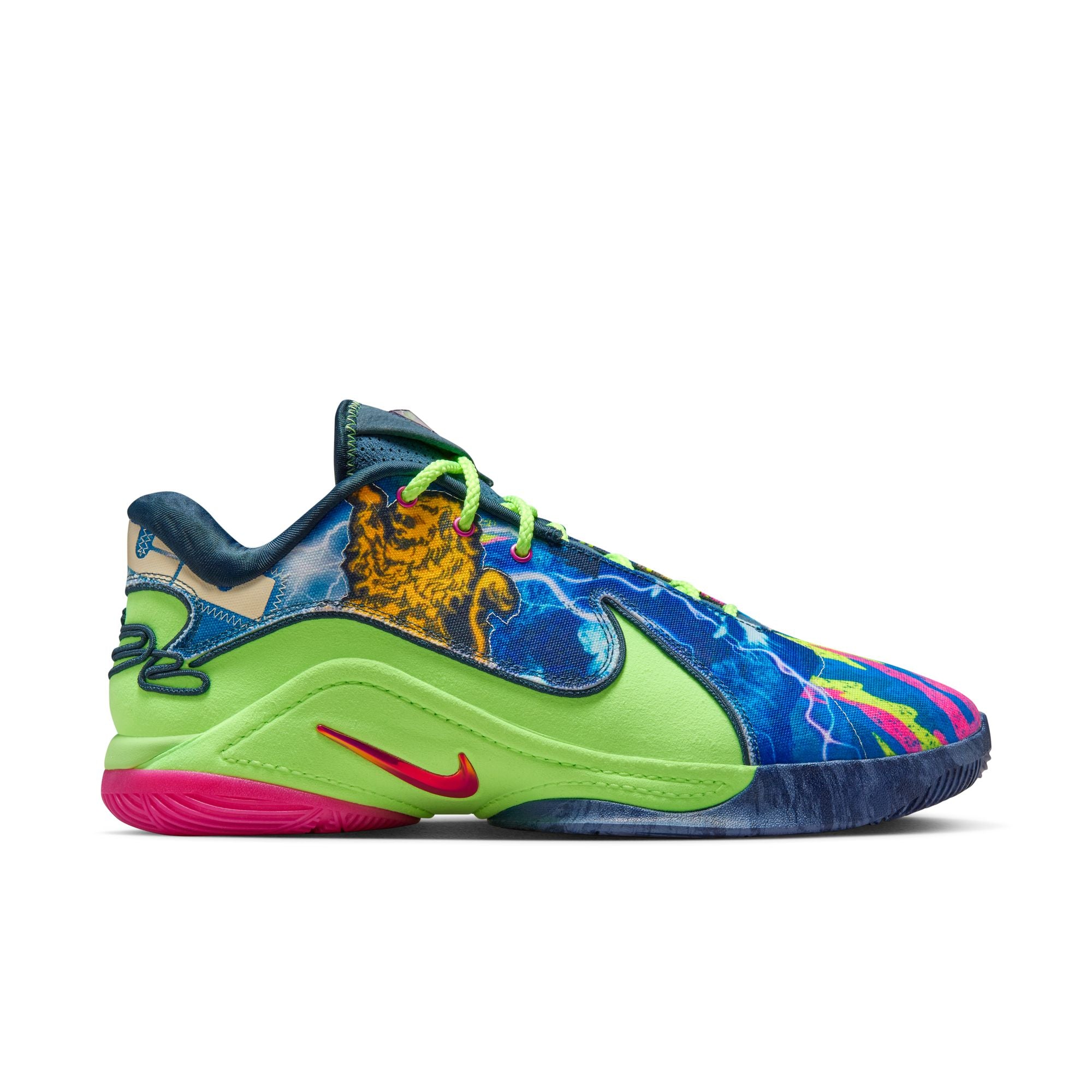 LeBron XXII: “Bryce’s World”