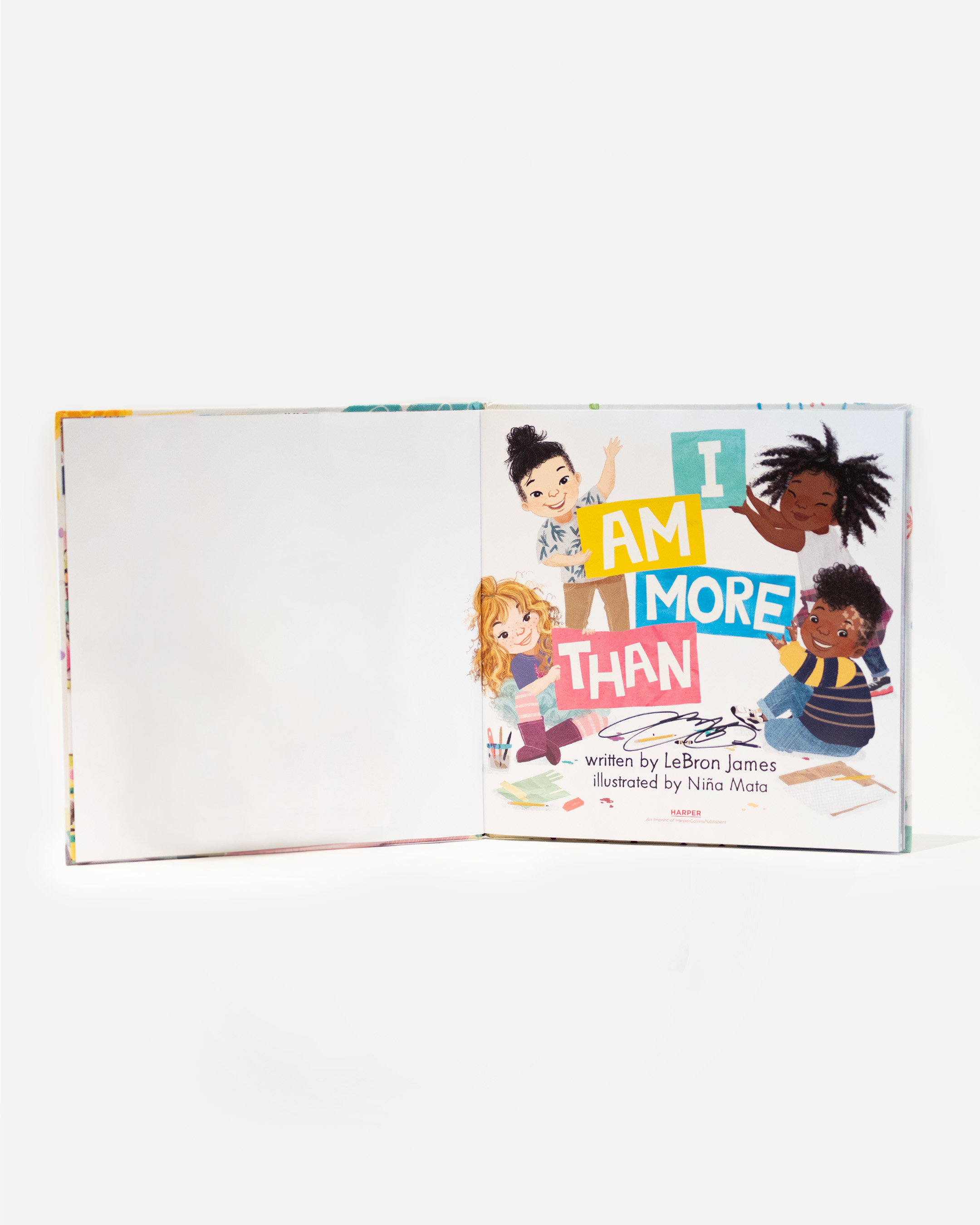 LEBRON_JAMES_SIGNED_book_3.png